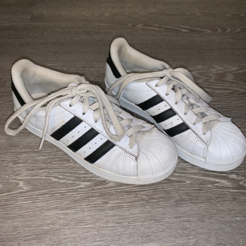 Adidas Superstar Sneakers